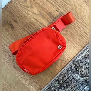 Lululemon Everywhere Belt Bag, 1L